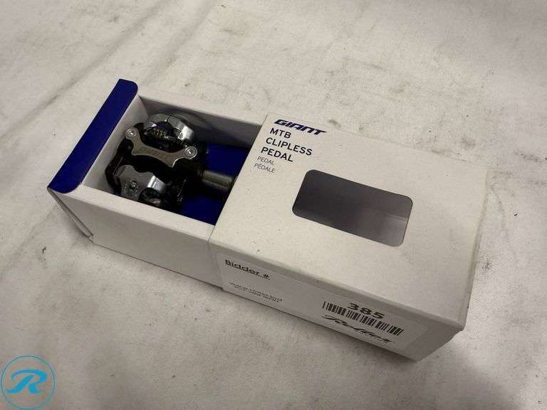 Giant XC Pro Clipless MTB Pedal Set - Roller Auctions