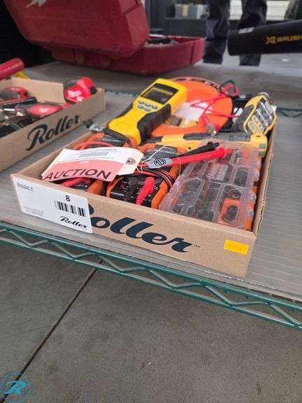 Klein Tools MM400 Multimeter, VDV500-063 Toner-Pro, and Assorted Tools - Roller Auctions