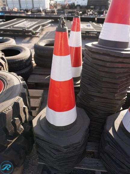 (63) New Safety Traffic Cones - Roller Auctions