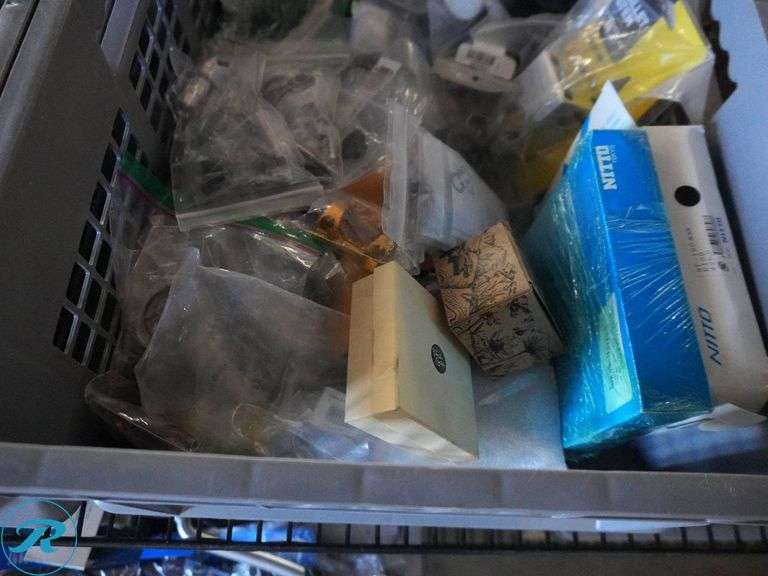 (2) Trays of Assorted Stems - Roller Auctions