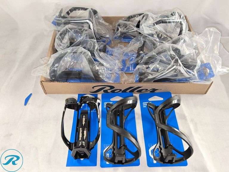 Tray of Giant Plastic Bicycle Bottle Cages - Roller Auctions