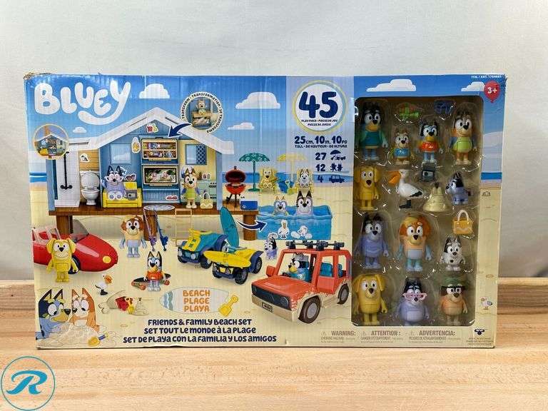 Bluey Friends and Family Beach Set - New - Roller Auctions