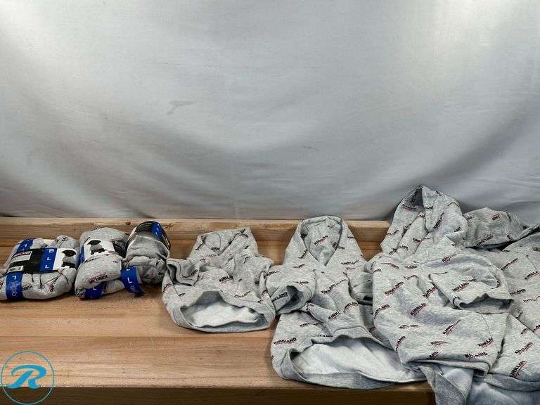 (7) Kirkland Signature: Pet Logo Hoodie, Assorted Size, Grey- (3) Like New & (4) Used - Roller Auctions