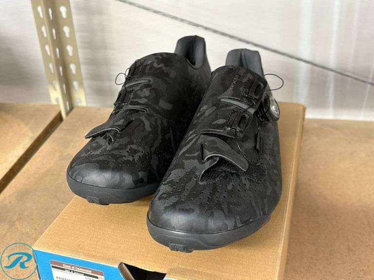 Shimano RX8 SH-RX800 Cycling Shoes, Black, EU Size 47 - Roller Auctions