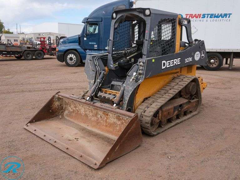 2015 John Deere 323E Crawler Skid Steer Loader - Roller Auctions