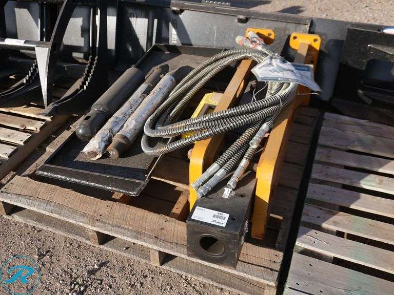 Wolverine CB-11-750F Hydraulic Breaker Attachment To Fit Skid Steer Loader - Roller Auctions