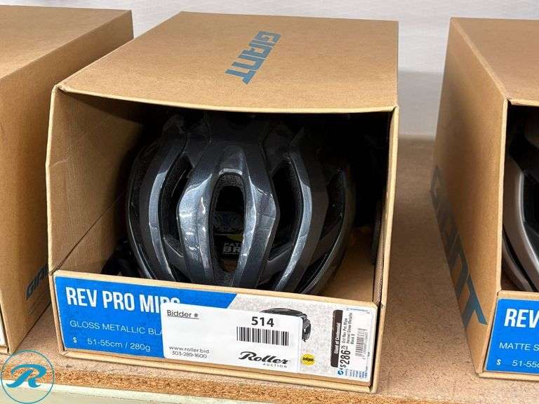 Giant Rev Pro MIPS Helmet, Gloss Metallic Black, Size Small - Roller Auctions