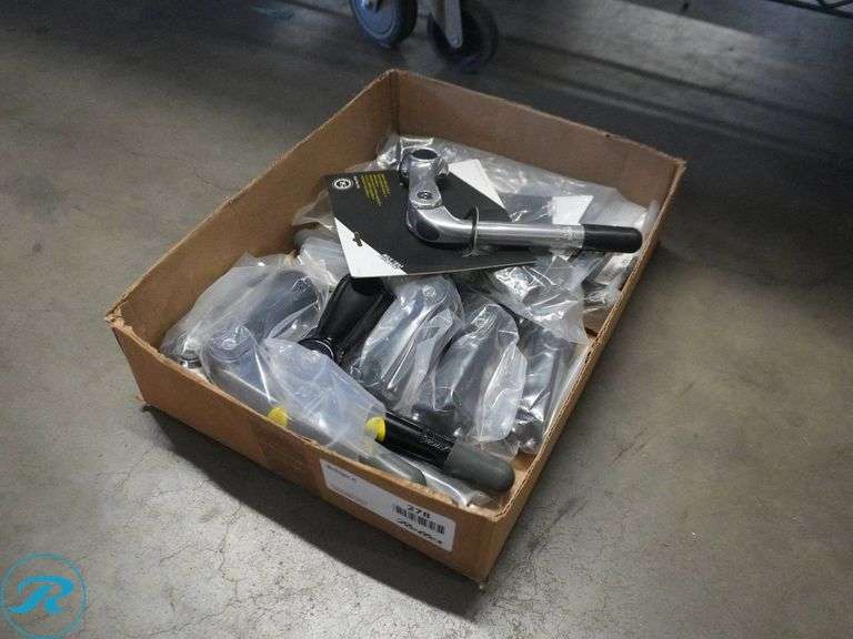 Tray of Adjustable Quill Stems - Roller Auctions