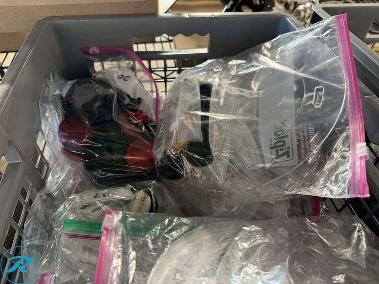 Tray of Assorted Reflectors - Roller Auctions