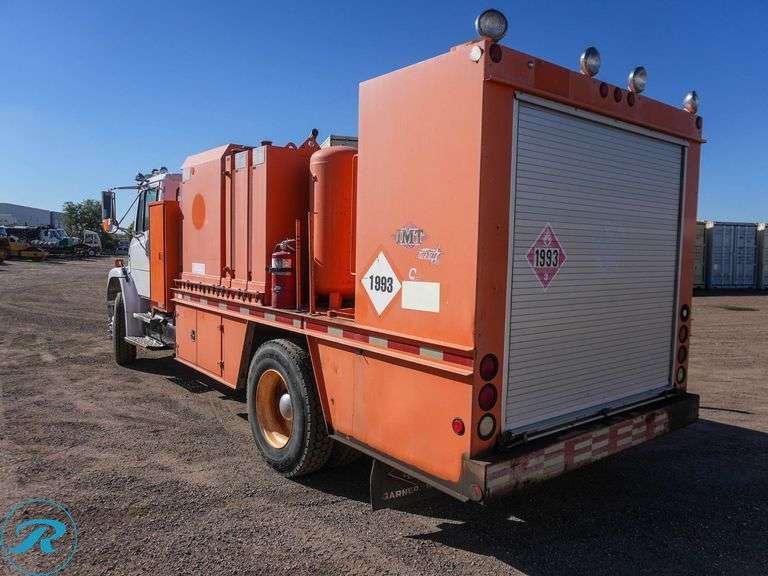 2003 Freightliner FL80 S/A Fuel and Lube Truck - Roller Auctions