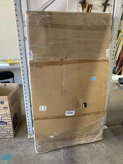 (1) DreamLine Infinity-Z Matte Black 56-in to 60-in W x 58-in H Semi-Frameless Sliding Bathtub Door (Box has damage, PRODUCT NOT DAMAGED) - Roller Auctions