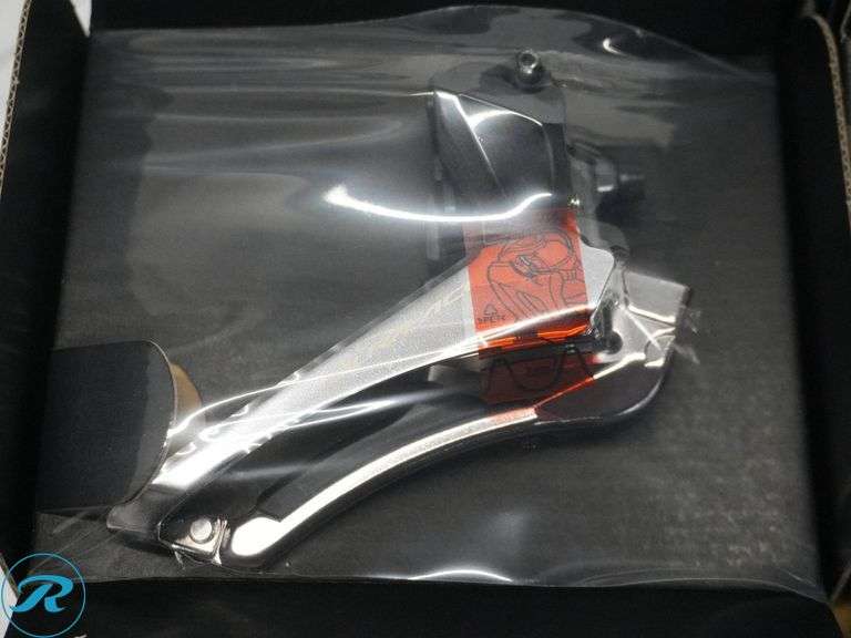 Shimano Dura-Ace FD-R9100 and RD-R9100 Derailleurs, HB-9000 Front Hub, FH-9000 Rear Hubs, and Accessories - Roller Auctions