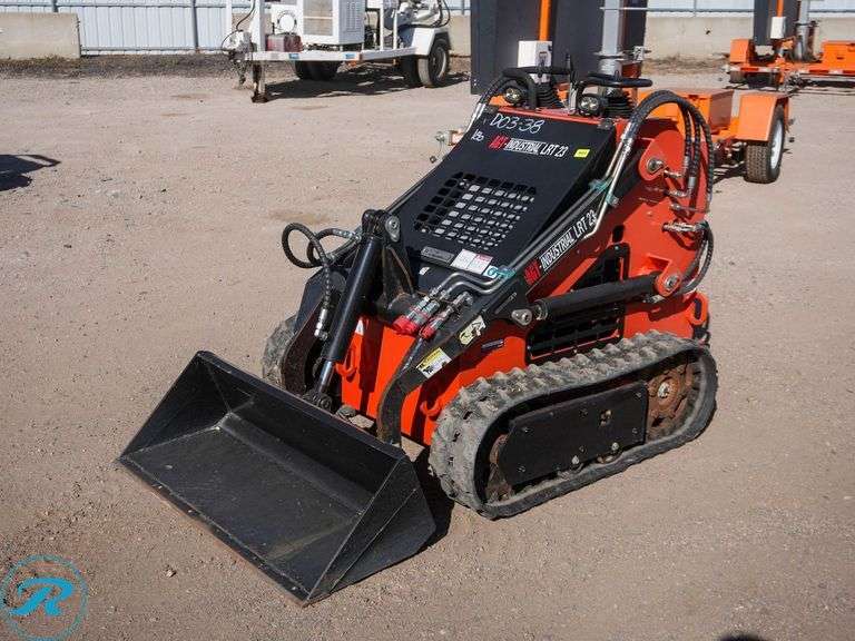 AGT LRT23 Crawler Mini Skid Steer Loader - Roller Auctions