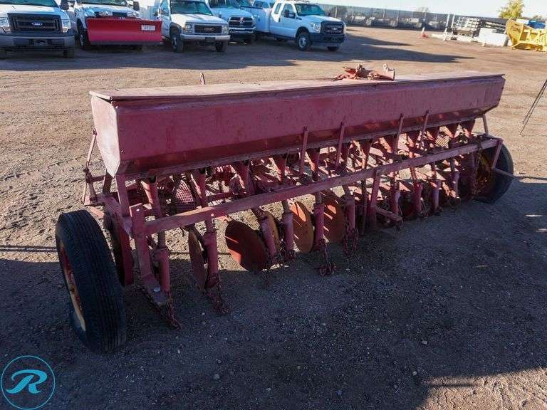 Pull Behind Seeder Attachment - Roller Auctions