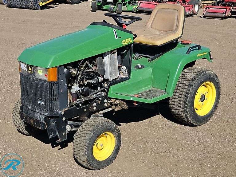 John Deere  455  RWD  Ride-On Lawn Tractor