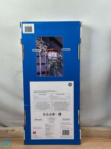 GE: StayBright 100LED Glitter Gem Garland 9FT Warm White/White Wire- New - Roller Auctions