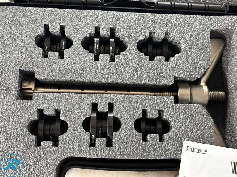 Park Tool BBP-1 Bottom Bracket Bearing Press Set with Case - Roller Auctions