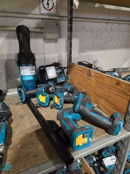 (7) Makita 18V Tools With Battery and Charger
