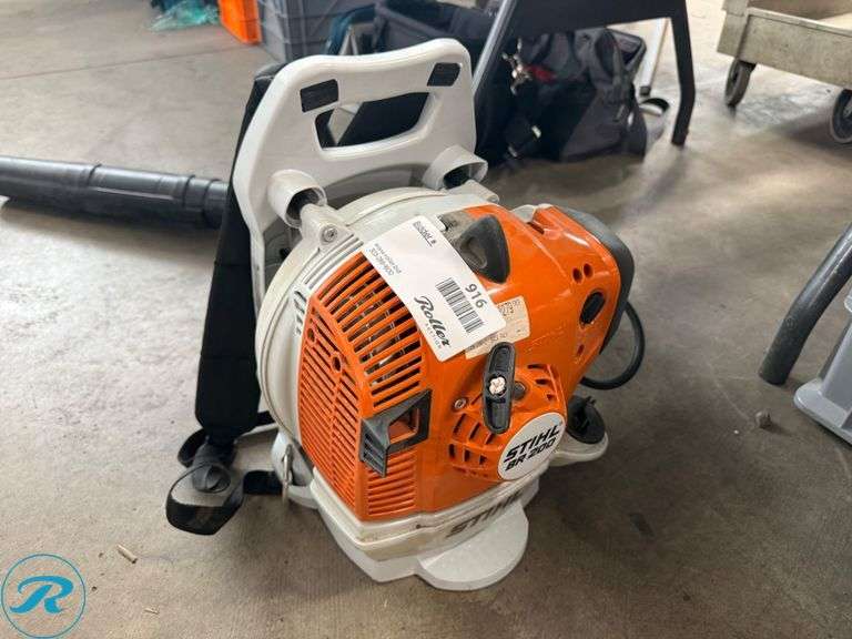 Stihl BR 200 Gas-Powered Backpack Leaf Blower - Roller Auctions