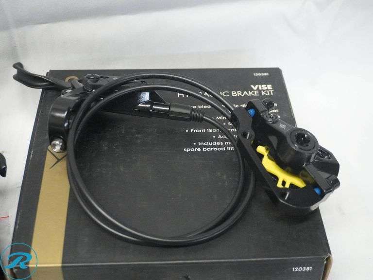 VISE Hydraulic Brake Kits with 180mm Front Rotor and 160mm Rear Rotor - Roller Auctions