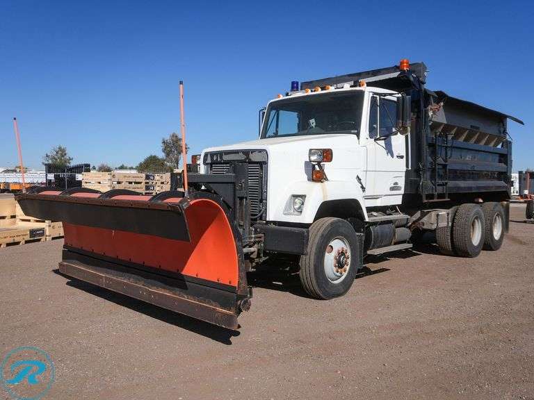 1990 Freightliner T/A Dump Truck - Roller Auctions