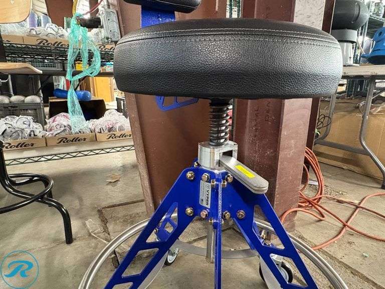 Vyper Industrial Adjustable Shop Stool with Backrest and Casters - Roller Auctions