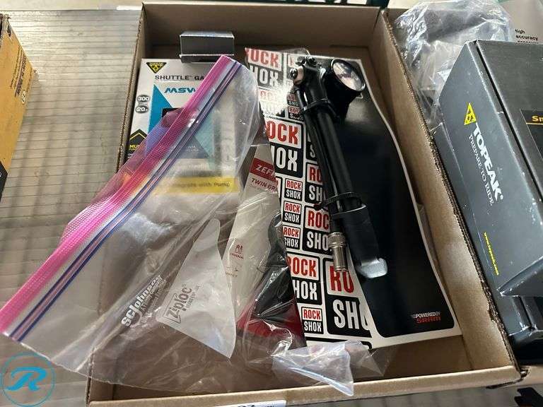 Tray of Pump Accessories Including RockShox and Topeak Pump Head Components - Roller Auctions