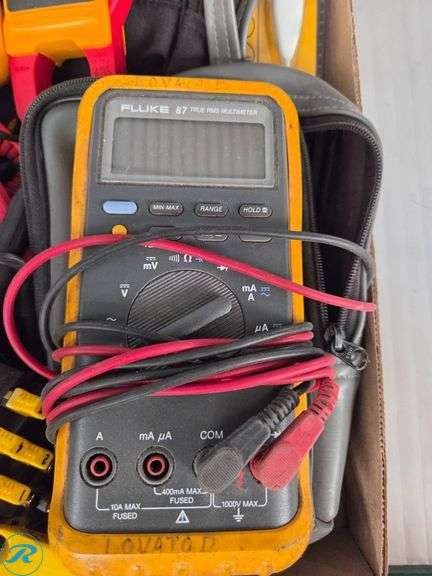 Fluke Digital Multimeters and Accessories - Roller Auctions