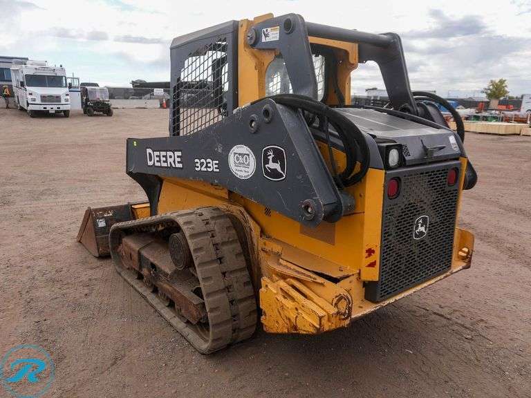 2015 John Deere 323E Crawler Skid Steer Loader - Roller Auctions