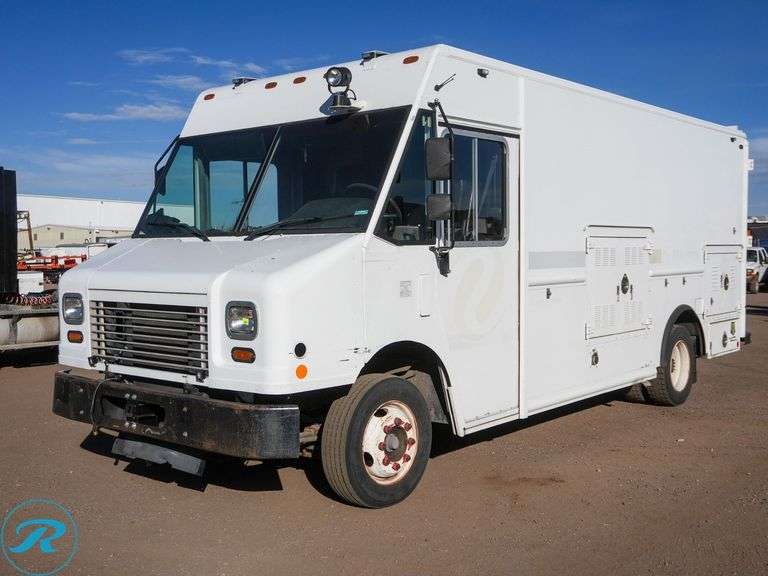 2011 Freightliner MT55 Utilimaster RWD Step Van - Roller Auctions