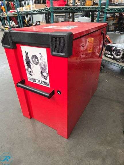 Craftsman Red Tool Chest with Multiple Drawers and Lid Compartment - Roller Auctions
