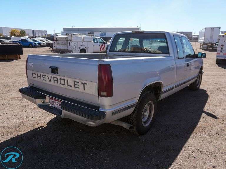 1997  Chevrolet  1500  Extended Cab Pickup - Roller Auctions