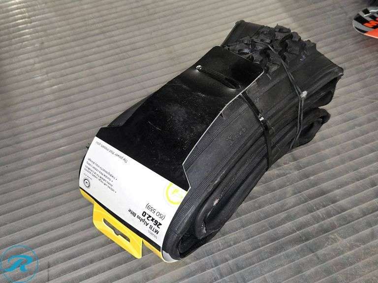 (8) MTB Alpha Bite 26×2.0 Tires - Roller Auctions