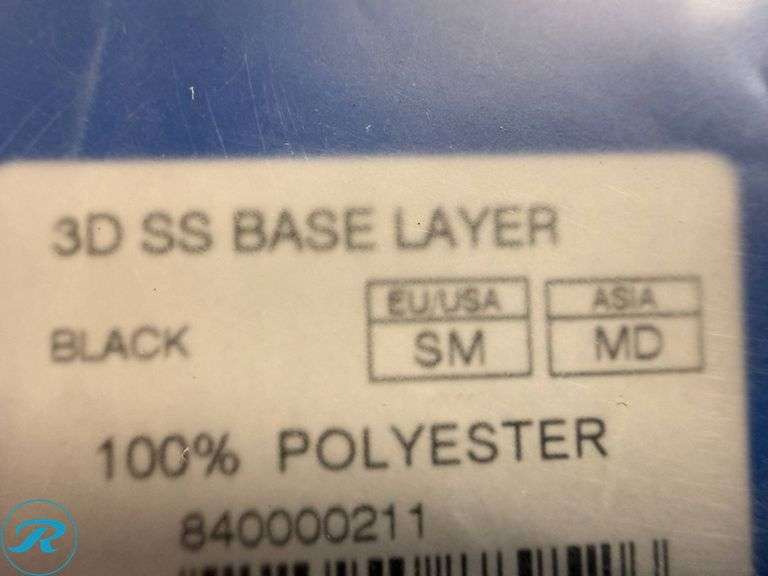 (3) Giant 3D Short Sleeve Men’s Base Layers, Size S - Roller Auctions