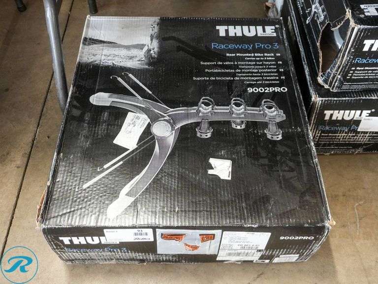 Thule Raceway Pro 3 Rear-Mounted 3-Bike Rack - Roller Auctions