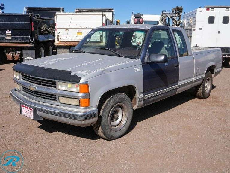 1997  Chevrolet  1500  Extended Cab Pickup - Roller Auctions
