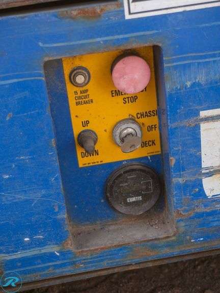 Upright MX19 Electric Scissor Lift, 18' Lift Height, Not Running - Roller Auctions