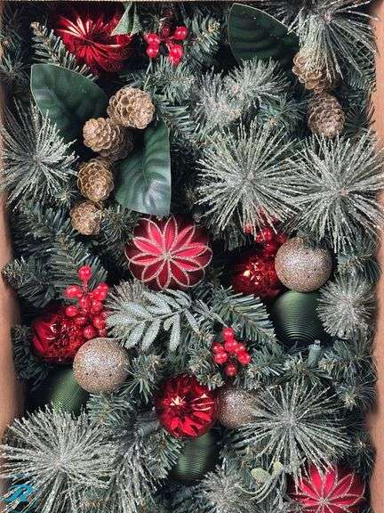 9' Pre-lit LED with Twinkle Artificial Decorated Garland, Red- New - Roller Auctions