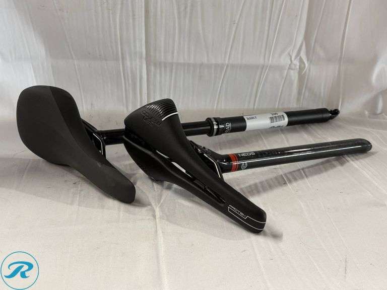 TranzX Adjustable Travel and Cinelli Neos Seatposts with Saddles - Roller Auctions