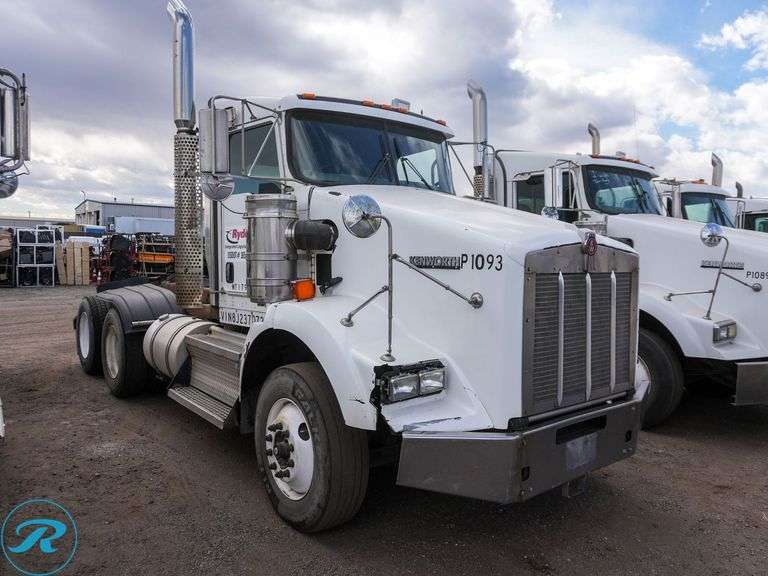 2008 Kenworth T800 T/A Truck Tractor - Roller Auctions