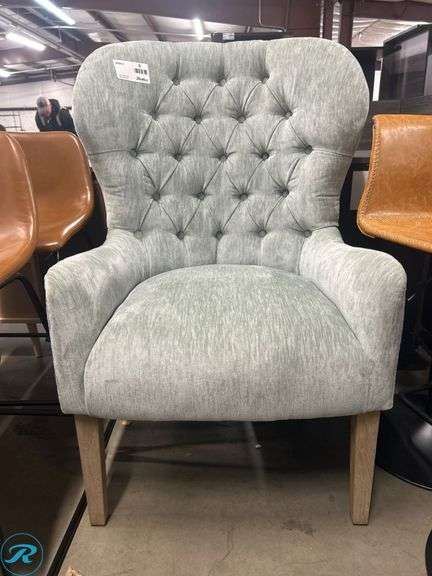 Madison Park Tufted Upholstered Armchair - Roller Auctions