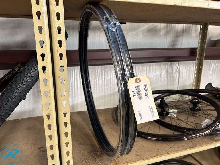 (2) G03M 32-Hole Black Bicycle Rims - Roller Auctions