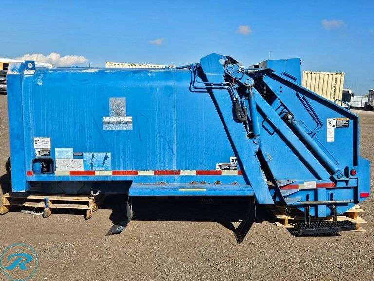 2002 Wayne Super Series Truck Mounted Trash Compactor Bed, 6-Yard Capacity, Rear Load, S/N: 15919 - Roller Auctions