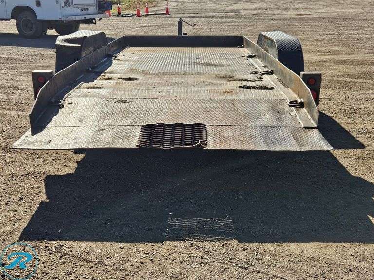 2008  Superior  T/A Tilt Deck Equipment Trailer - Roller Auctions