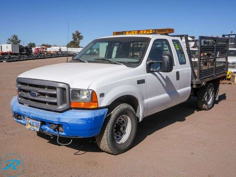 2000 Ford F250XL Super Duty Stakebody Truck - Roller Auctions