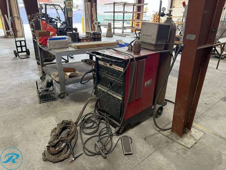 Lincoln Electric Square Wave TIG-350 Welder with Accessories