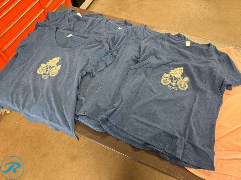 (8) Women’s Cycling T-Shirts, Size L - Roller Auctions