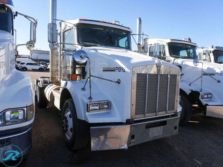 2008 Kenworth T800 T/A Truck Tractor - Roller Auctions
