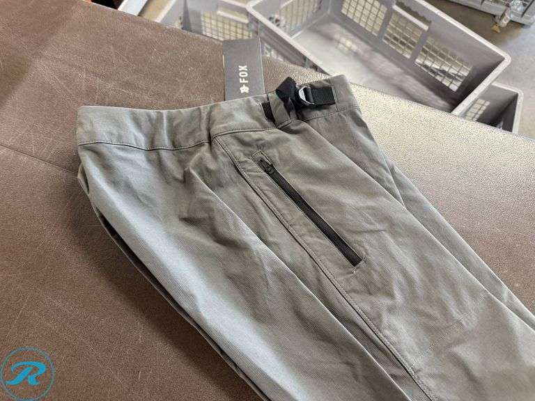 Fox Ranger Men’s Pants, Size 28 - Roller Auctions