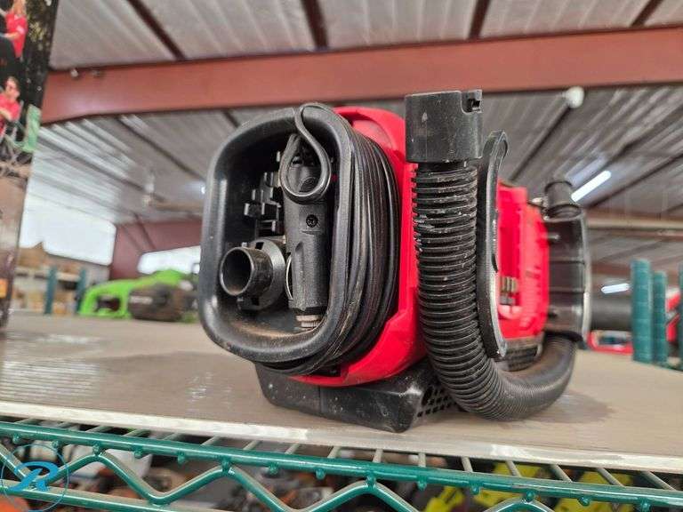 Craftsman CMCES20 Type 1 Portable Air Compressor, 120V AC, 8-Amps - Roller Auctions